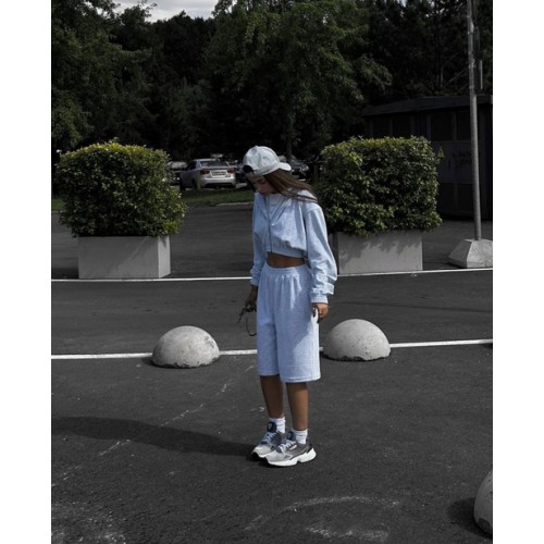 Велюровий костюм з шортами