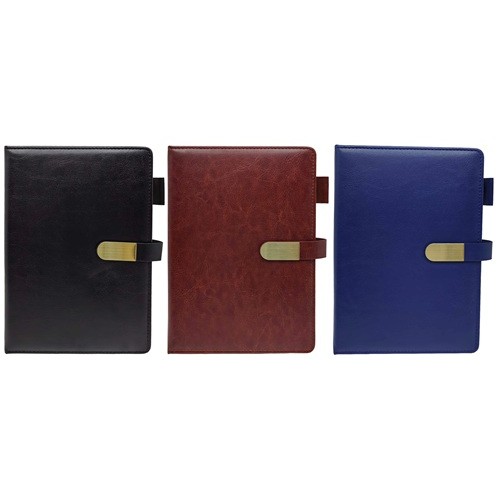 Щоденник недатований на магніті А5 "Пряжка металева" 150 аркуш., шкір/зам