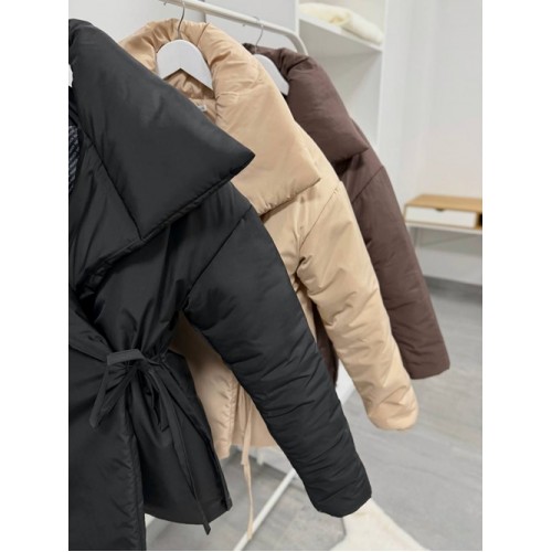 Демісезонна куртка на запах