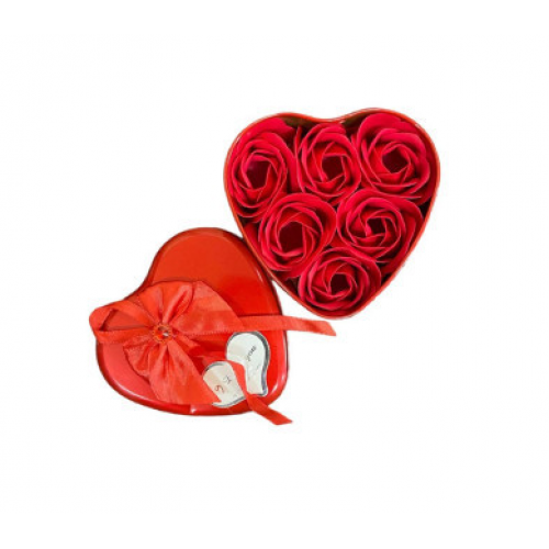 Подарунковий набір із трояндочками в коробочці серце маленьке